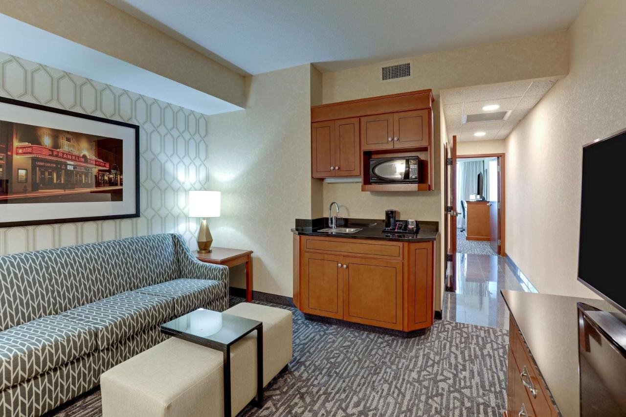 King Suite with Sofa Bed, Whirlpool - Accessible, Roll-in Shower